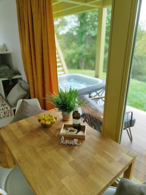 Holiday House Hona Lux Velike Lasce Εξωτερικό φωτογραφία