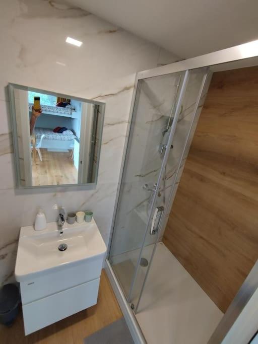 Holiday House Hona Lux Velike Lasce Εξωτερικό φωτογραφία