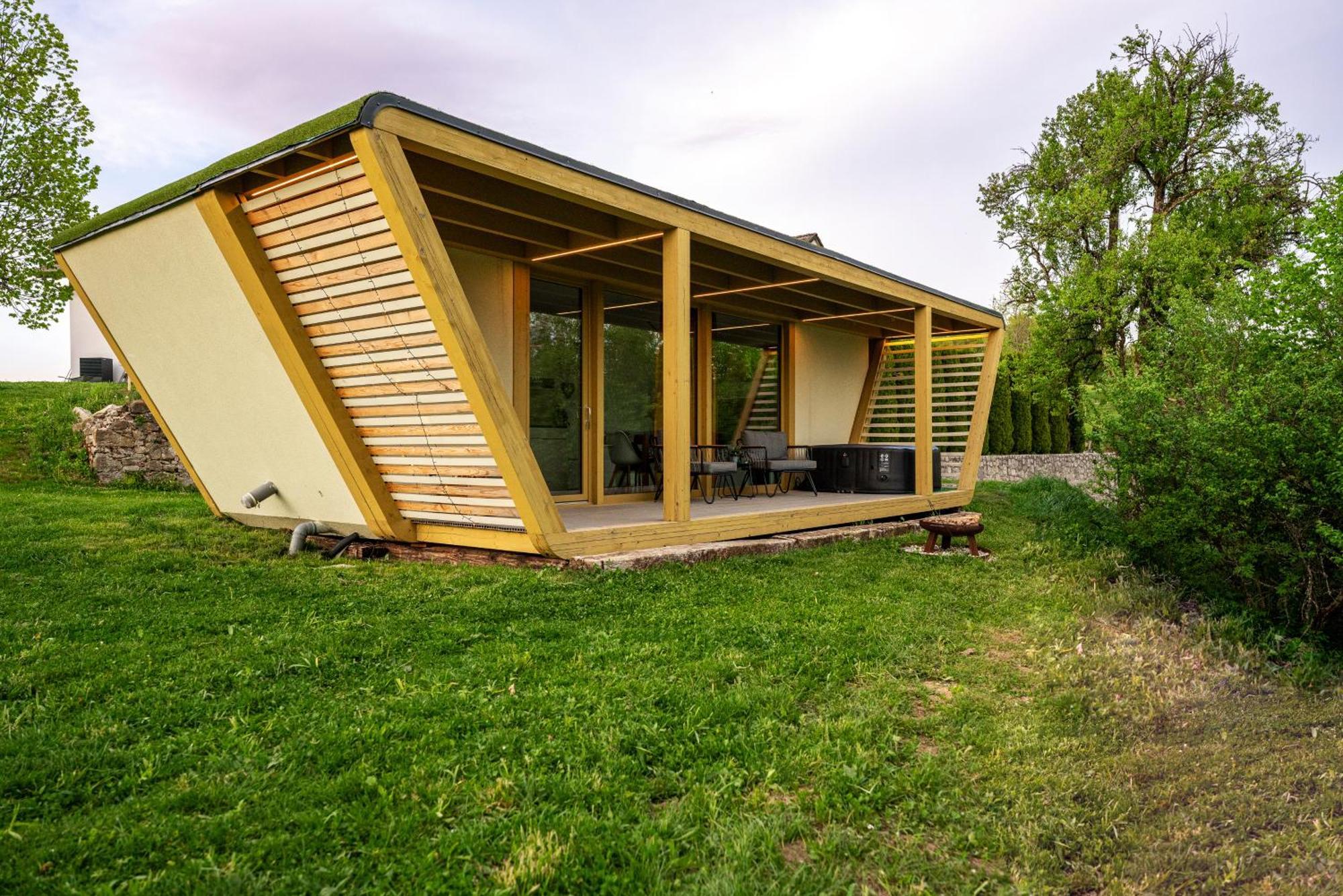 Holiday House Hona Lux Velike Lasce Εξωτερικό φωτογραφία